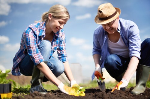 Gardeners Yiewsley pricing overview for transparent waste removal quotes