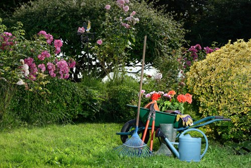 Compact landscape gardening in Yiewsley with layered planting