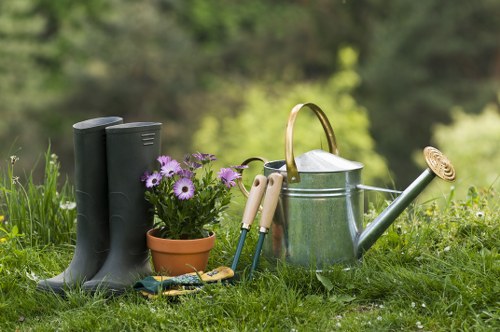 Risk assessment and safe tool handling in garden work